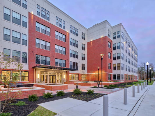 The Encore at Ingram Manor property
